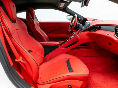 Certified 2022 Ferrari Roma image 60