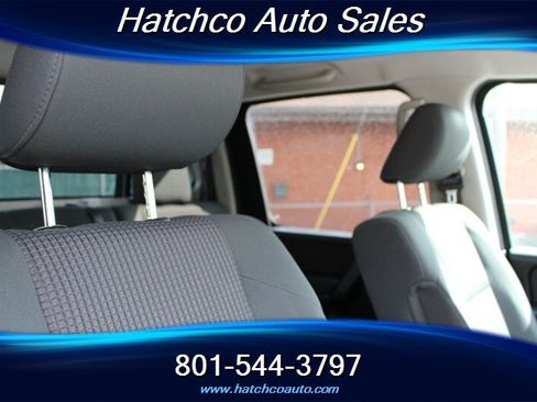 Used 2014 Nissan Titan SV w/ SV Value Truck Package AWD/4WD image 24