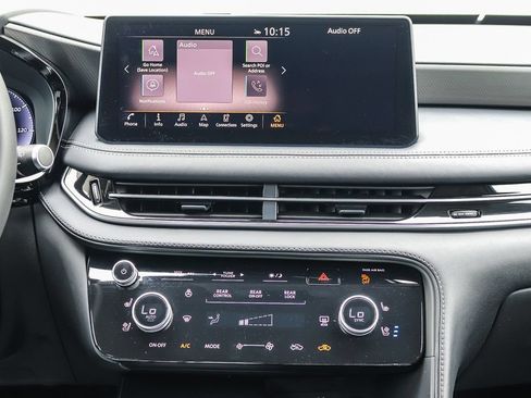 Certified 2025 INFINITI QX60 Luxe AWD/4WD image 13