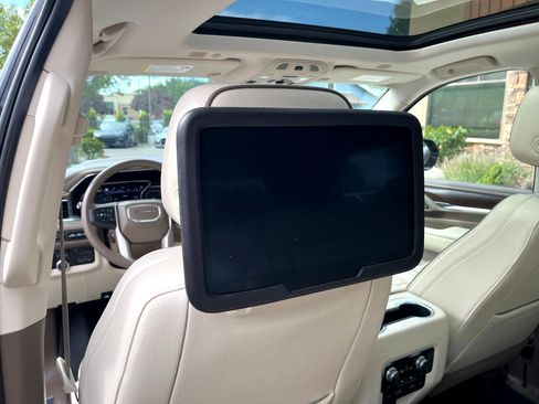 Used 2021 GMC Yukon Denali image 27