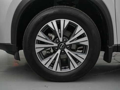 Used 2023 Nissan Rogue SV AWD/4WD image 10