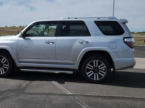 Used 2024 Toyota 4Runner Limited AWD/4WD image 2