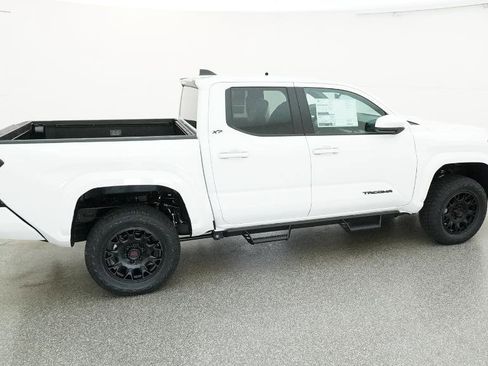 New 2025 Toyota Tacoma SR5 image 10