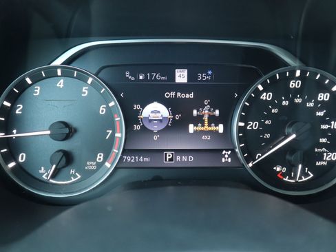 Used 2021 Nissan Titan SV w/ SV Convenience Package image 72