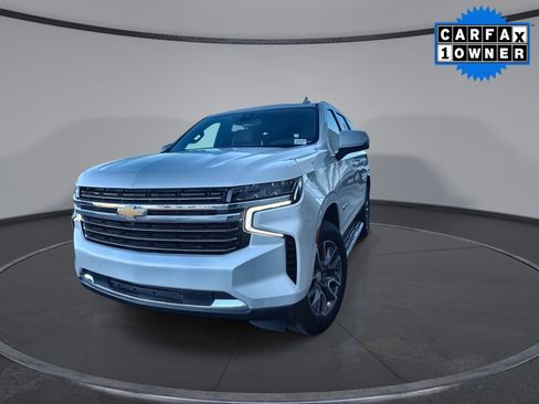 Used 2022 Chevrolet Tahoe LT w/ Luxury Package image 4