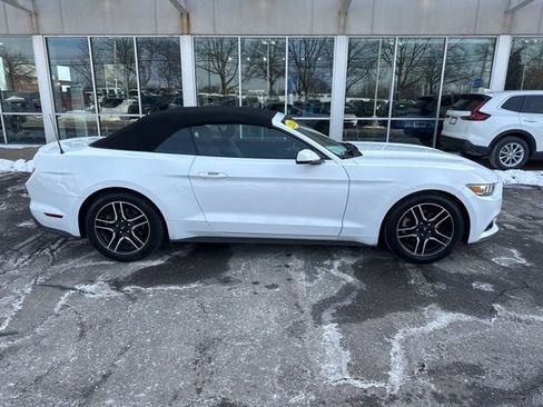 Used 2016 Ford Mustang Premium image 6