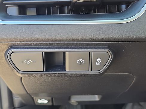 New 2025 Kia K4 LXS image 30