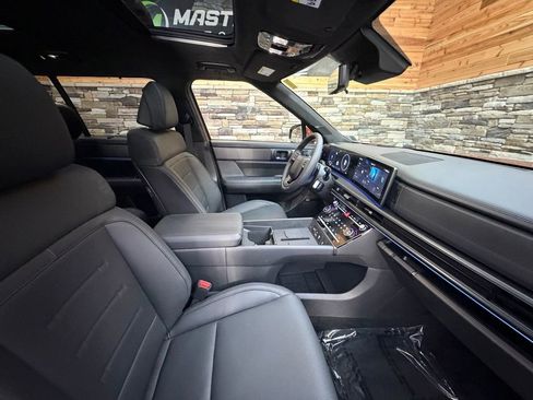 Certified 2025 Hyundai Santa Fe Calligraphy image 14