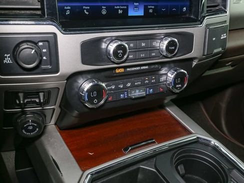 Used 2022 Ford F350 King Ranch w/ Snow Plow Prep Package AWD/4WD image 29