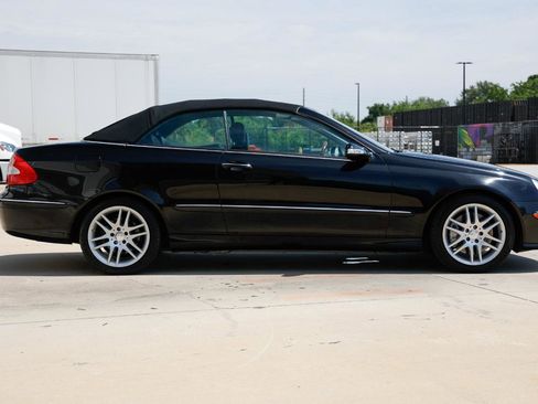 Used 2009 Mercedes-Benz CLK 350 Cabriolet image 12