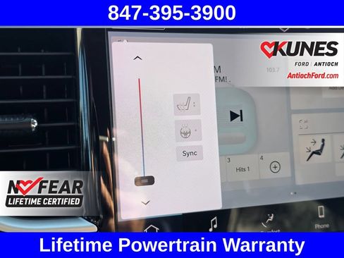 Used 2023 Chrysler Pacifica Touring-L FWD image 46