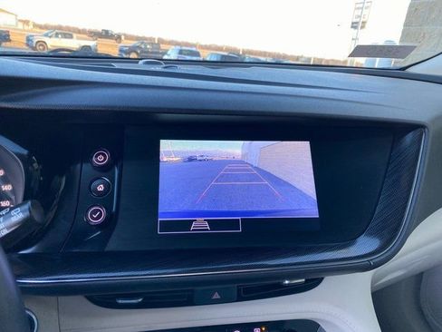 Used 2023 Buick Envision Preferred image 21