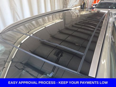 Used 2023 Hyundai Santa Fe SEL w/ Premium Package image 3