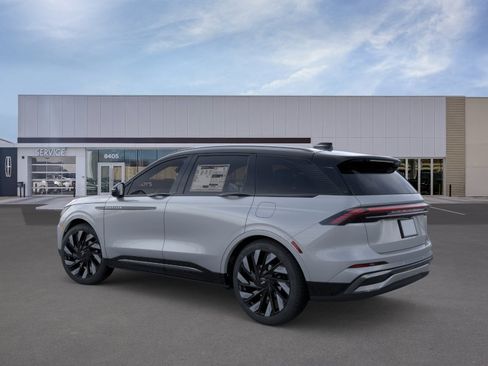 New 2026 Lincoln Nautilus Reserve w/ Jet Appearance Package AWD/4WD image 4