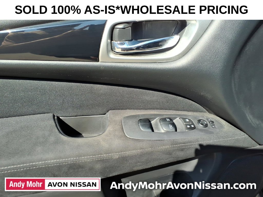 Used 2015 Nissan Pathfinder SV w/ Trailer Tow Package FWD image 16