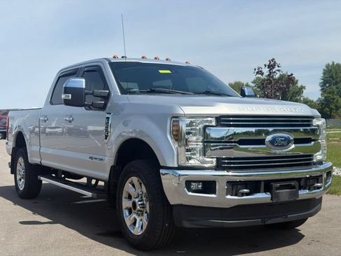 Used 2018 Ford F250 Lariat w/ Lariat Ultimate Package AWD/4WD image 1