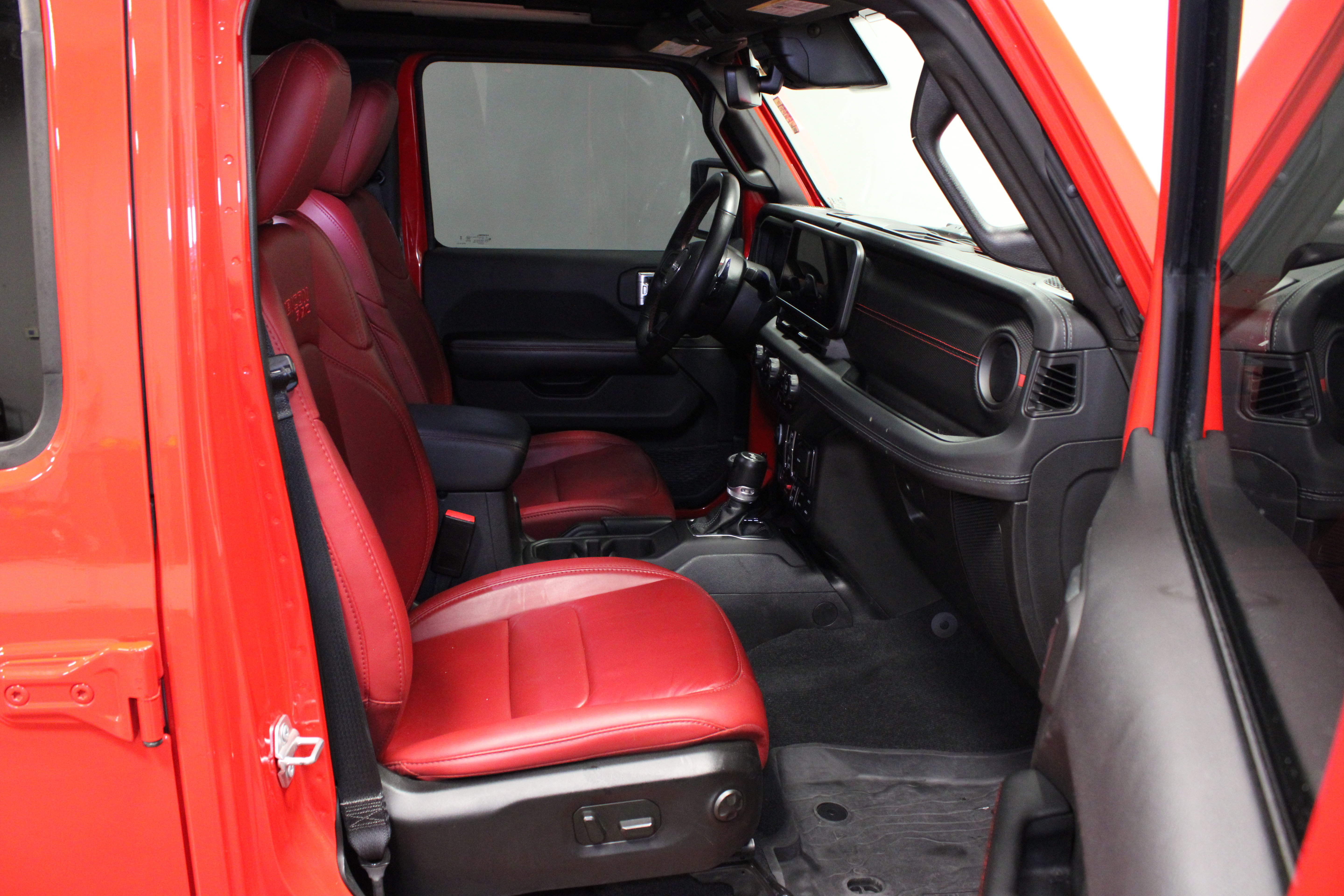 Used 2024 Jeep Wrangler Unlimited Rubicon 392 AWD/4WD image 16