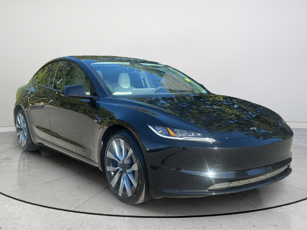 Used 2025 Tesla Model 3 Long Range RWD image 1