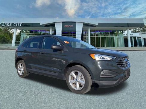 Used 2022 Ford Edge SE image 1