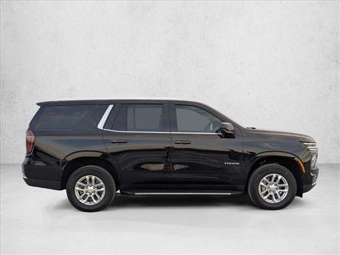 Used 2026 Chevrolet Tahoe LS RWD image 4