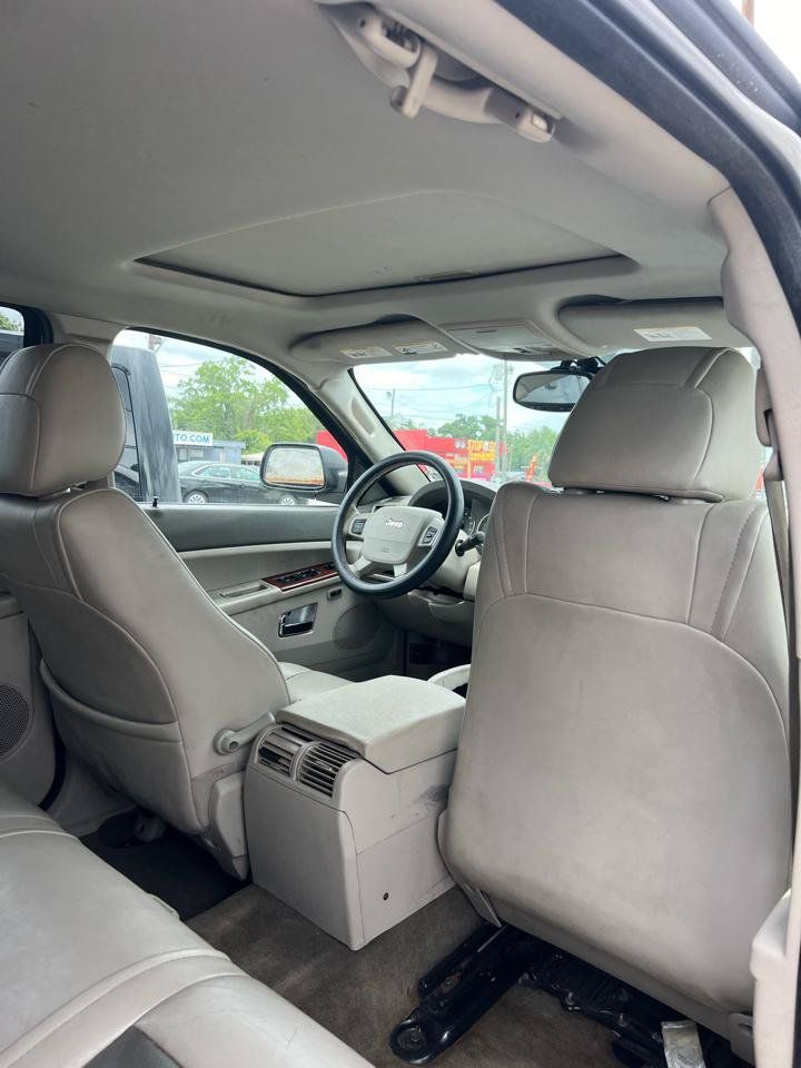 Used 2005 Jeep Grand Cherokee Limited AWD/4WD image 8