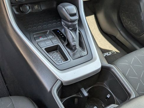 Used 2024 Toyota RAV4 XLE FWD image 16