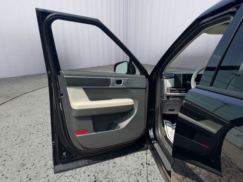 Used 2024 Hyundai Santa Fe SEL FWD image 24