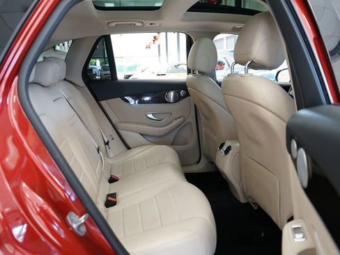Used 2017 Mercedes-Benz GLC 300 4MATIC image 13