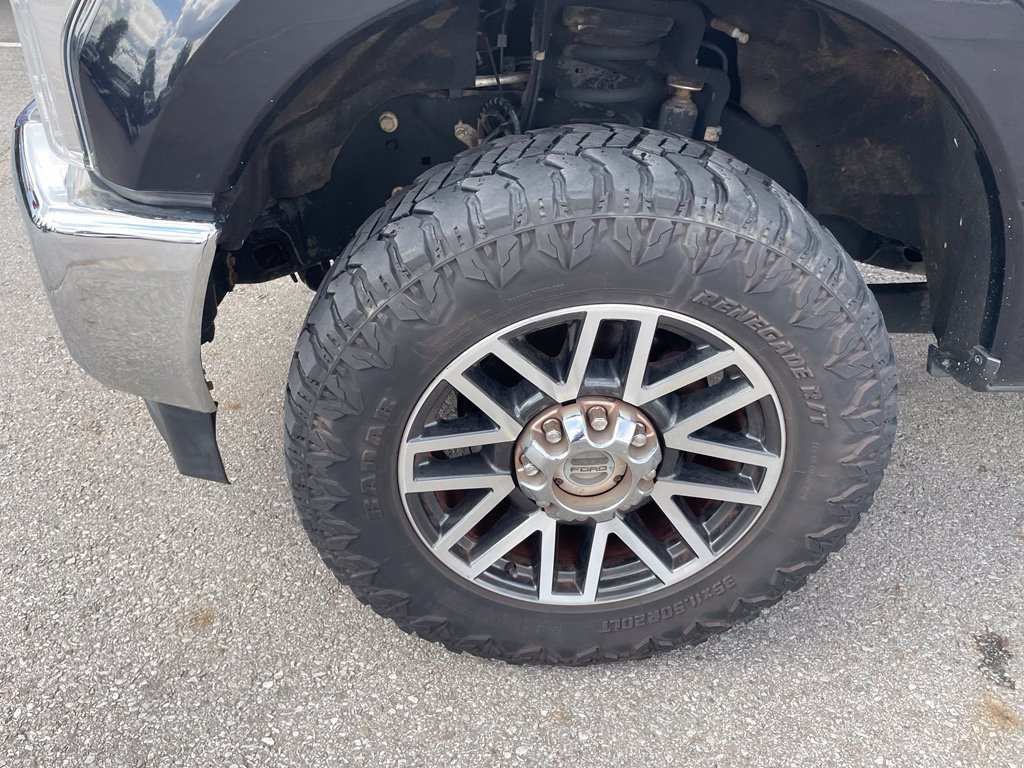 Used 2019 Ford F250 Lariat w/ Lariat Ultimate Package AWD/4WD image 32