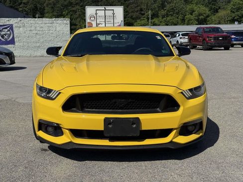 Used 2017 Ford Mustang GT w/ Black Accent Package RWD image 24