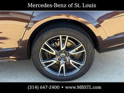 Used 2017 Volvo V90 T6 Cross Country AWD/4WD image 9