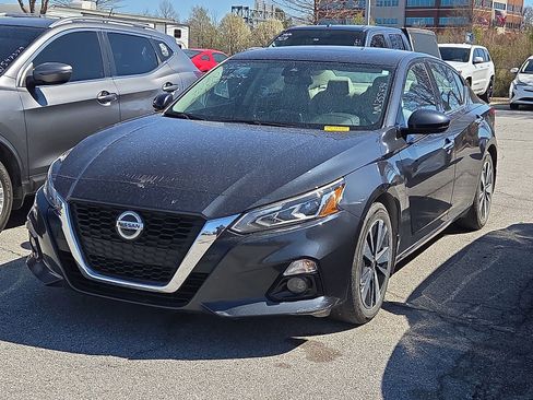 Used 2022 Nissan Altima 2.5 SL image 2