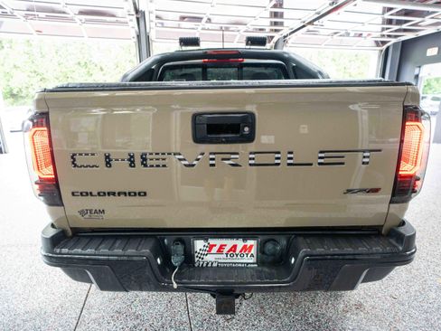 Used 2021 Chevrolet Colorado ZR2 w/ ZR2 Dusk Special Edition AWD/4WD image 3