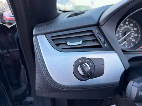 Used 2009 BMW Z4 sDrive30i image 36