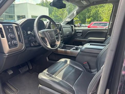 Used 2017 GMC Sierra 1500 Denali w/ Denali Ultimate Package AWD/4WD image 11