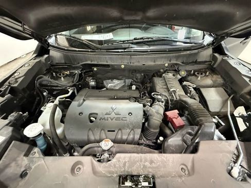 Used 2025 Mitsubishi Outlander Sport ES image 12