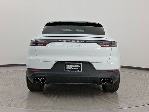 Used 2022 Porsche Cayenne S image 10