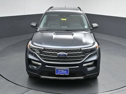 Certified 2022 Ford Explorer XLT w/ Equipment Group 202A AWD/4WD image 47