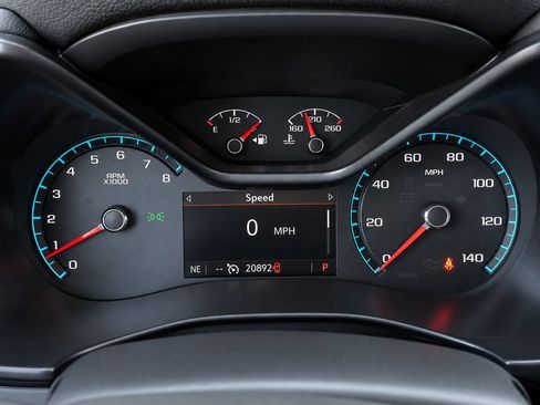 Used 2022 Chevrolet Colorado Z71 AWD/4WD image 31