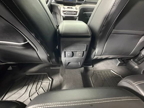 Certified 2024 Ford Explorer XLT w/ Equipment Group 202A AWD/4WD image 28