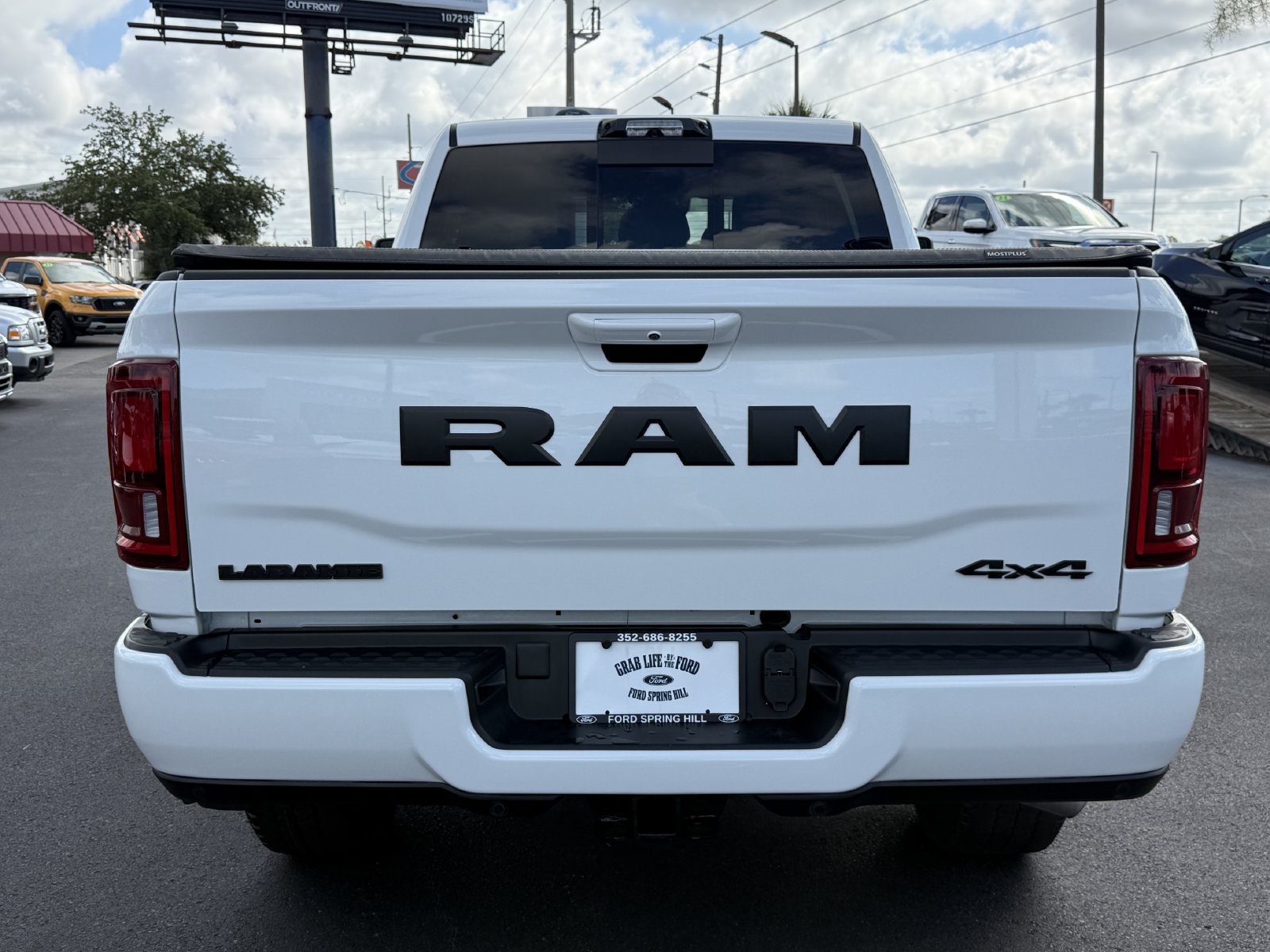 Used 2025 RAM 2500 Laramie w/ Night Edition AWD/4WD image 6