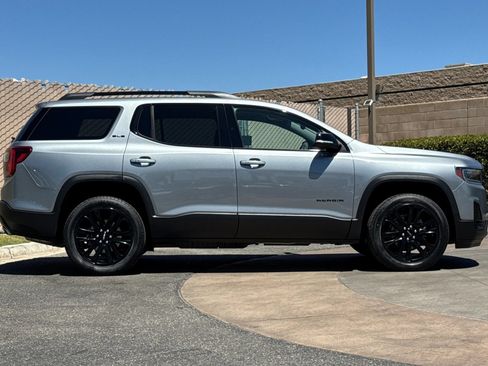 Certified 2023 GMC Acadia SLE w/ Elevation Edition FWD image 3