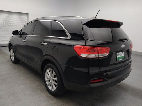 Used 2018 Kia Sorento FWD V6 image 5