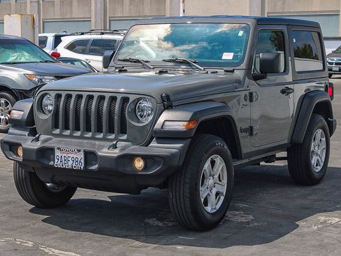 Used 2021 Jeep Wrangler Sport AWD/4WD image 3