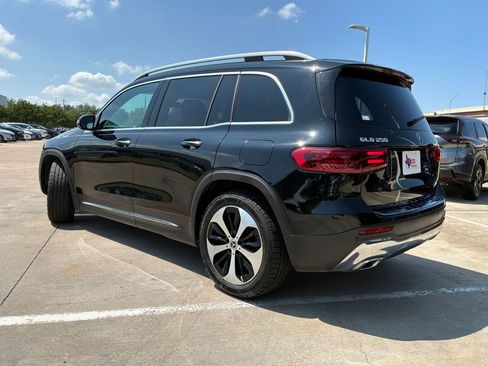 Used 2025 Mercedes-Benz GLB 250 image 8