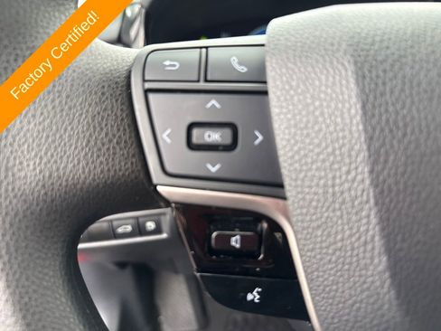 Used 2025 Toyota Camry LE image 16