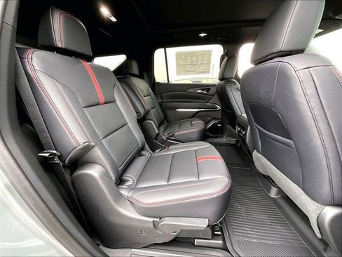 New 2026 Chevrolet Traverse RS w/ LPO, Floor Liner Package image 26