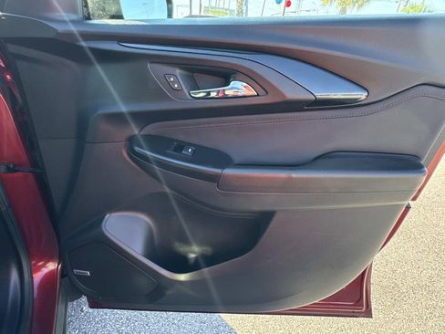 Used 2022 Chevrolet TrailBlazer RS w/ Technology Package image 13