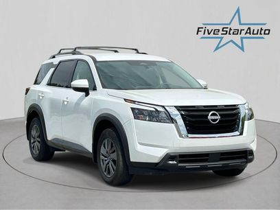 Used 2025 Nissan Pathfinder SV