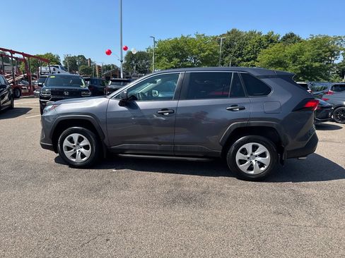 Used 2023 Toyota RAV4 LE FWD image 4